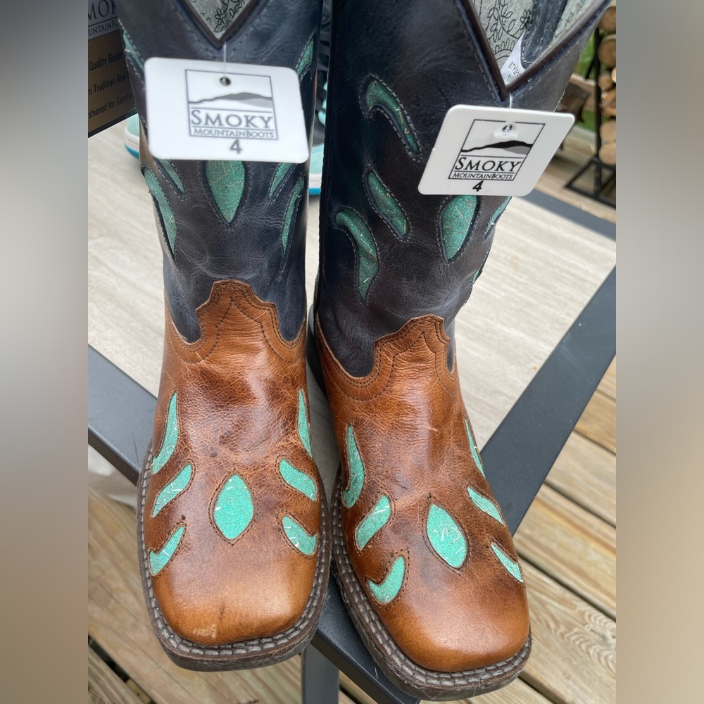 Smoky Mountain boots girls size 4